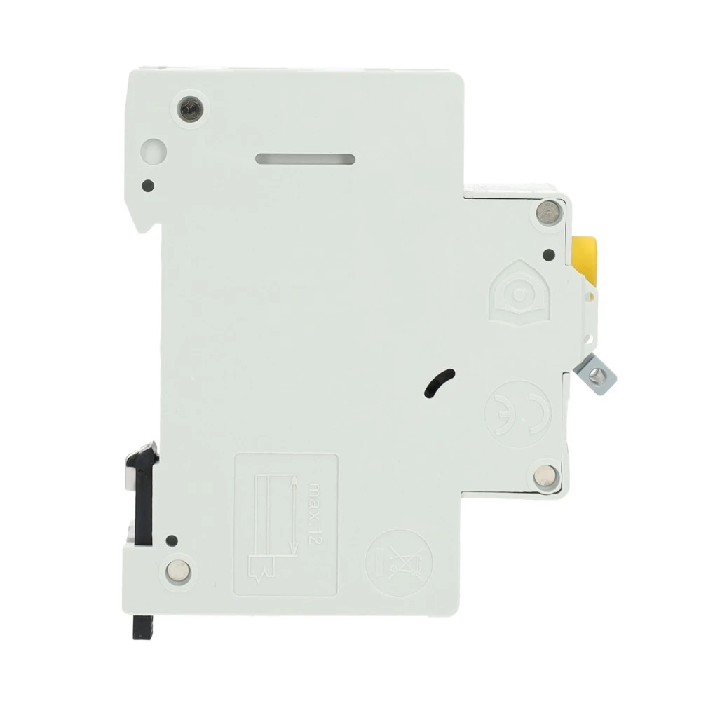 Miniatuur van Eaton aardlekautomaat 1-polig+nul 16A C-kar 300mA (PKNM-16/1N/C/03-A-MW)