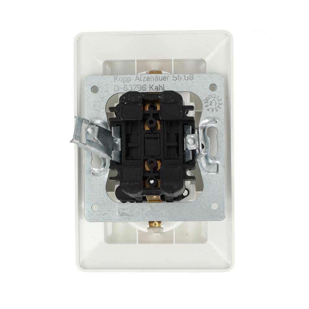 Miniatuur van Kopp stopcontact 2-voudig met randaarde en kinderbeveiliging half opbouw - HK02 wit (927713009)