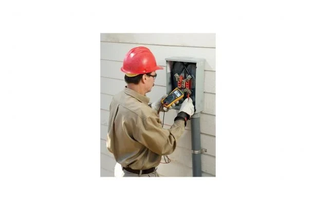 Miniatuur van FLUKE digitale multimeter FLUKE-113 EUR tot 600V AC True RMS (3088053)
