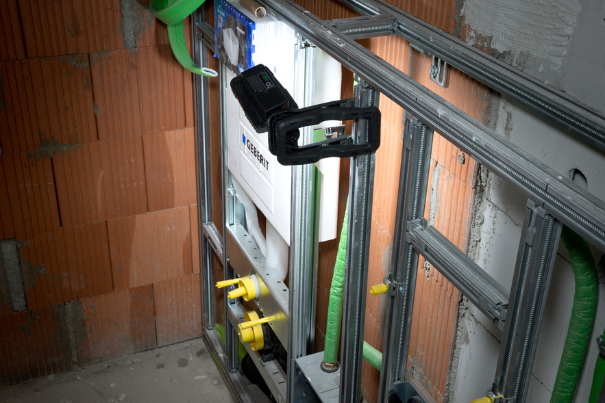 Miniatuur van BRENNENSTUHL mobiele LED-werkspot met accu en montageclip 950lm - CL 1050 MA (1173070010)