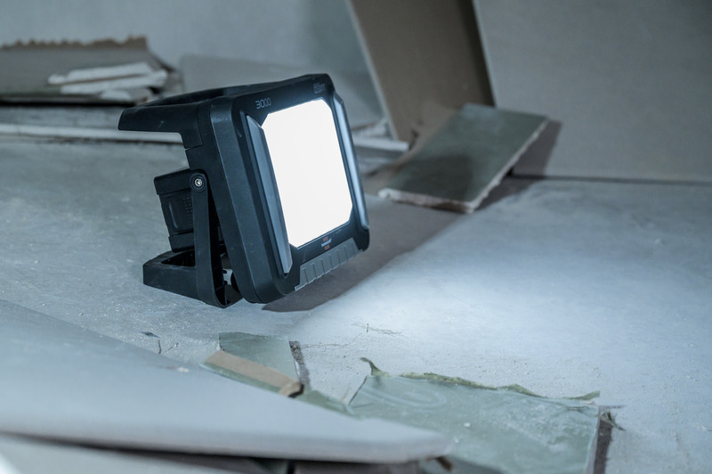 Miniatuur van BRENNENSTUHL multi batterij LED bouwlamp compatible met verschillende 18V accu's 3150lm (1173700007)
