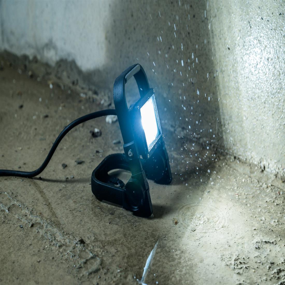 Miniatuur van BRENNENSTUHL bouwlamp Jaro 10W 1.150lm 6500K IP65 2 meter kabel (1171250143)