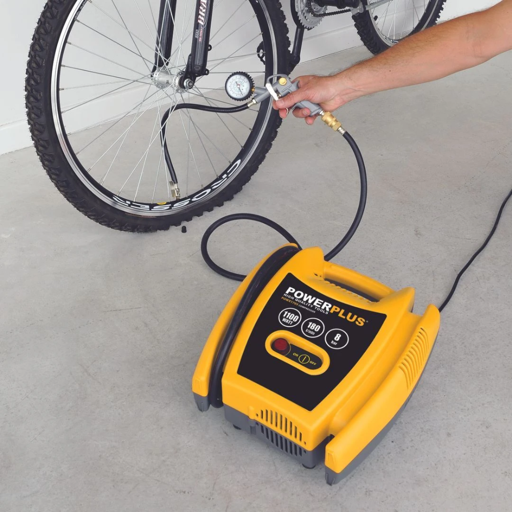 Miniatuur van PowerPlus compressor olievrij 230V 1100W 8 bar 180l/min - set met 3m slang en 8 accessoires (POWX1705)