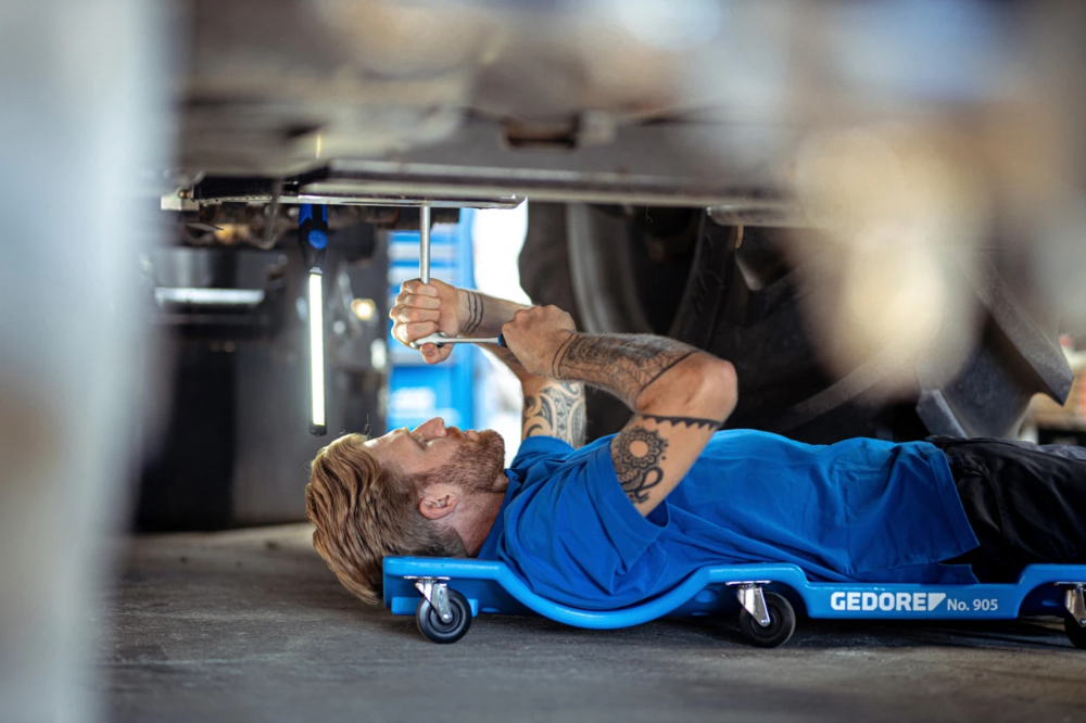 Miniatuur van GEDORE kunststof monteursbed ligmat rolbed met wielen (905)